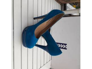 blauw daim pumps