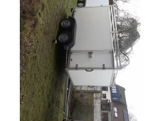 gesloten aanhangwagen roca