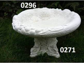 Water fruitbak met zuil. nr 0296 & 0271